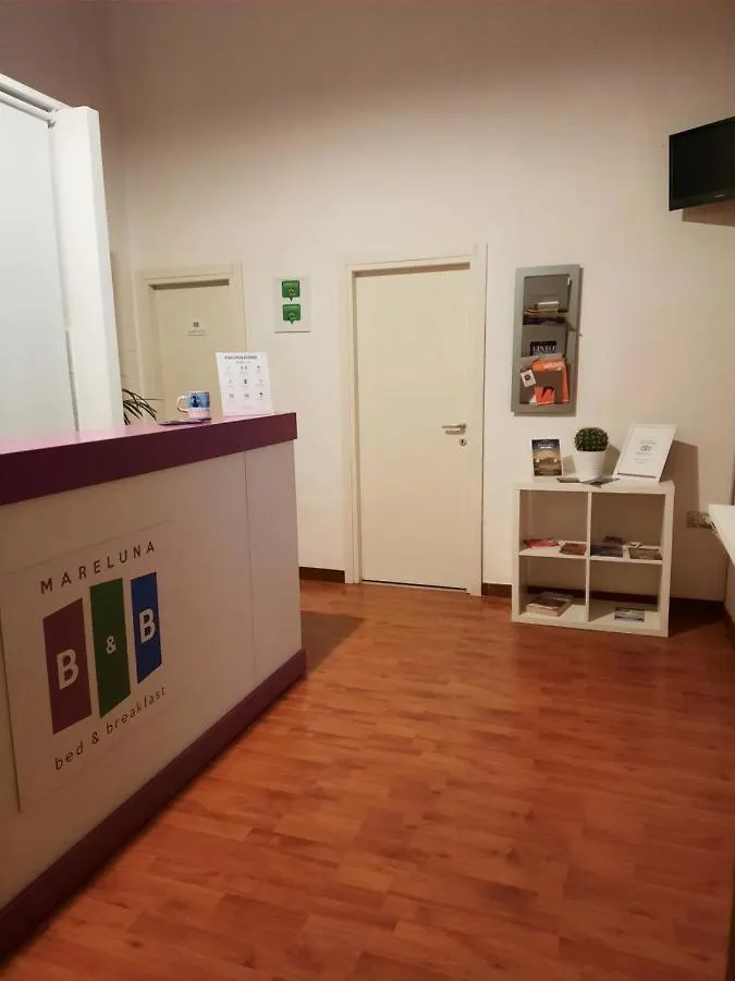 Alojamento de Acomodação e Pequeno-almoço Mareluna B&B Nápoles Itália