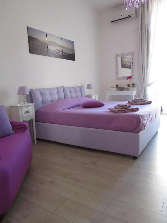 Alojamento de Acomodação e Pequeno-almoço Mareluna B&B Nápoles