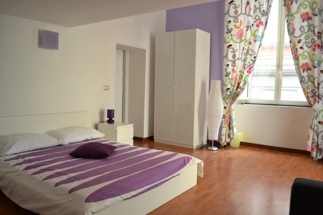 Mareluna B&B Nápoles Alojamento de Acomodação e Pequeno-almoço